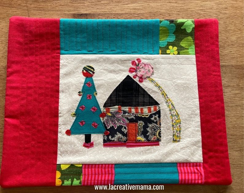 finishing the quilted Christmas pillow 