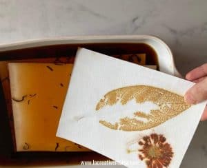 How to dye paper with tea - La creative mama