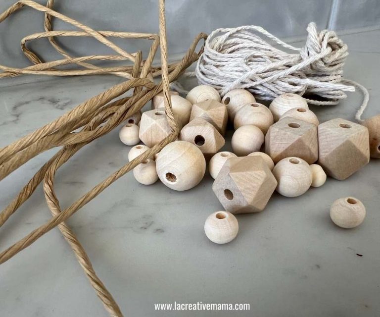 How to dye wooden beads with natural dyes - La creative mama